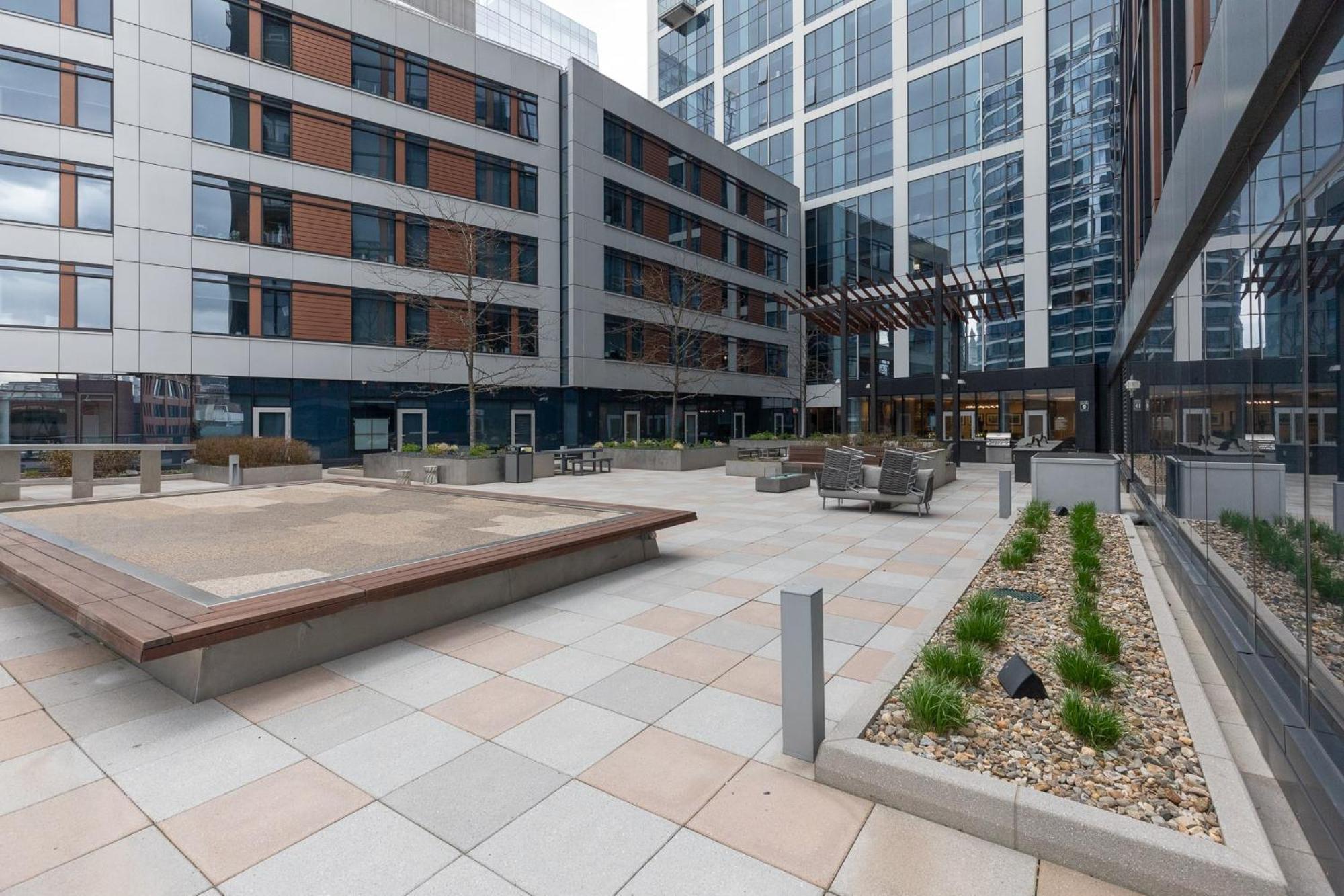 Private Seaport With Gym - Via-401 Boston