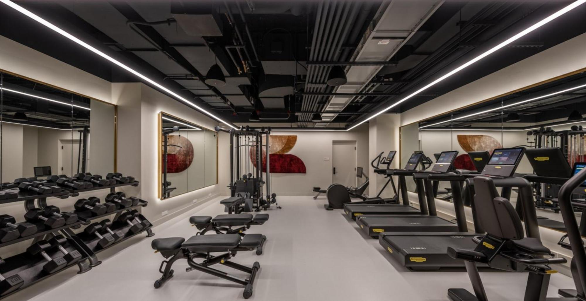 Apartment Luxury 2br Backbay Common T-station Roof Lounge Gym Boston