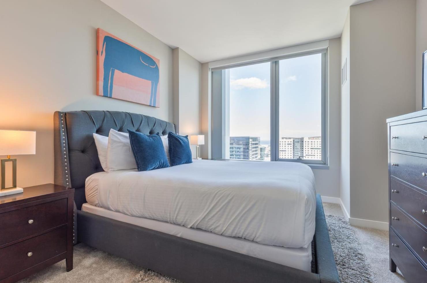 Apartment Luxury With Water Views - Via-1915 Boston