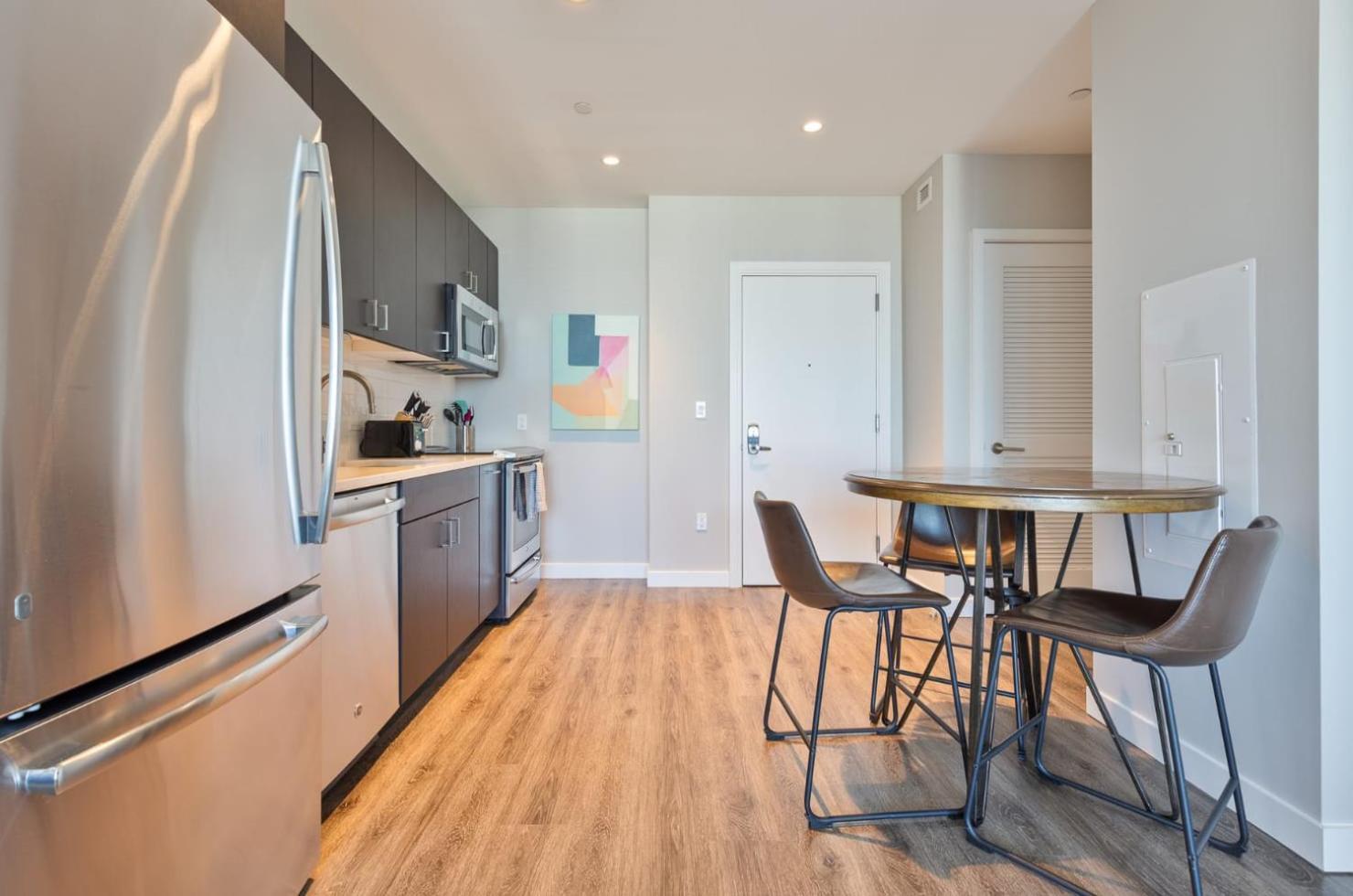 Apartment Luxury With Water Views - Via-1915