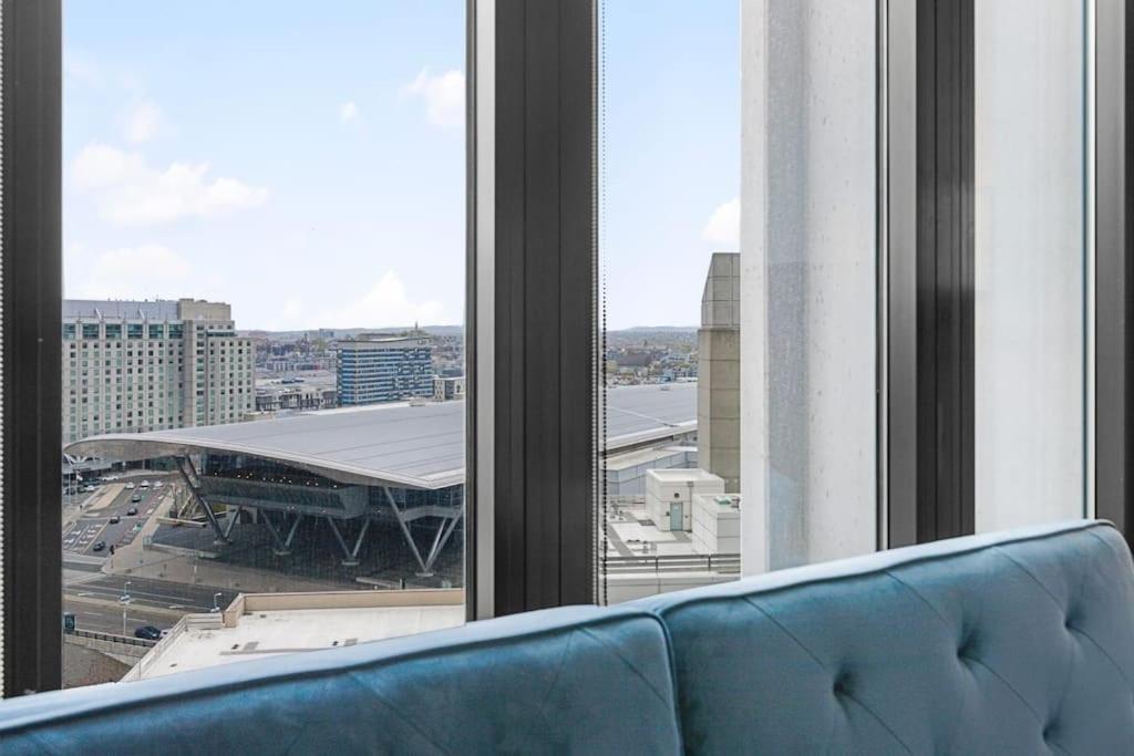 High-end 2br 2ba Unit In Seaport Apartment Boston