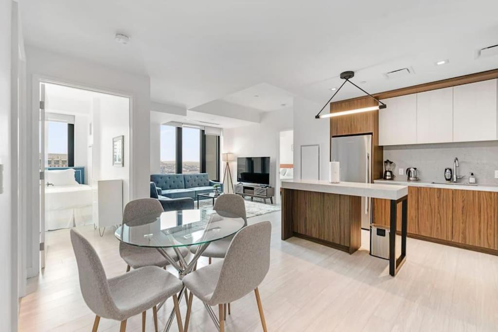 High-end 2br 2ba Unit In Seaport Boston