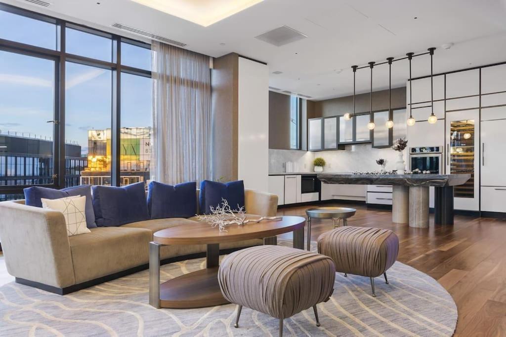 High-end 2br 2ba Unit In Seaport Apartment *
