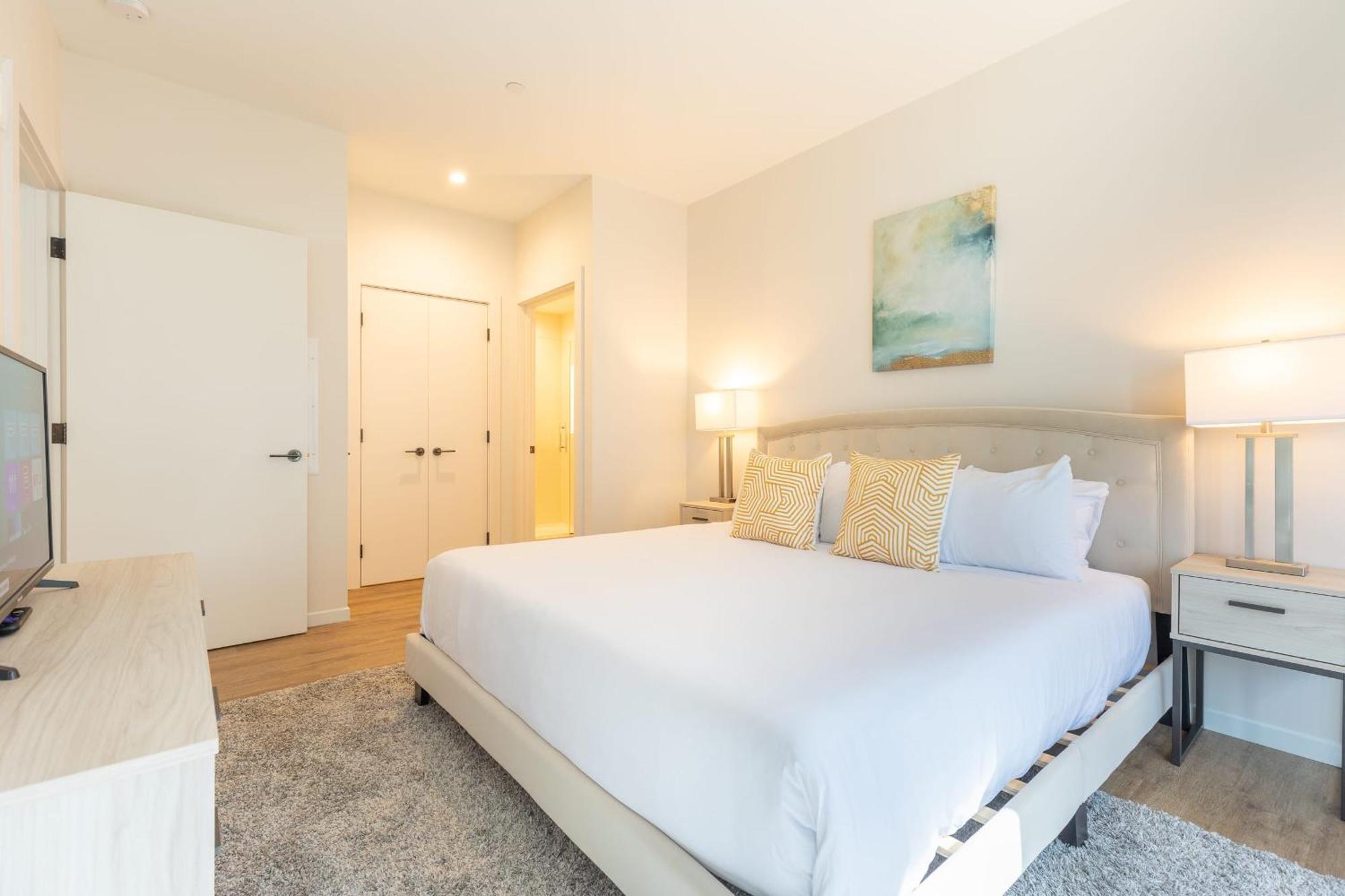 Apartment Luxury In Heart Of Seaport - Via-1515 Boston