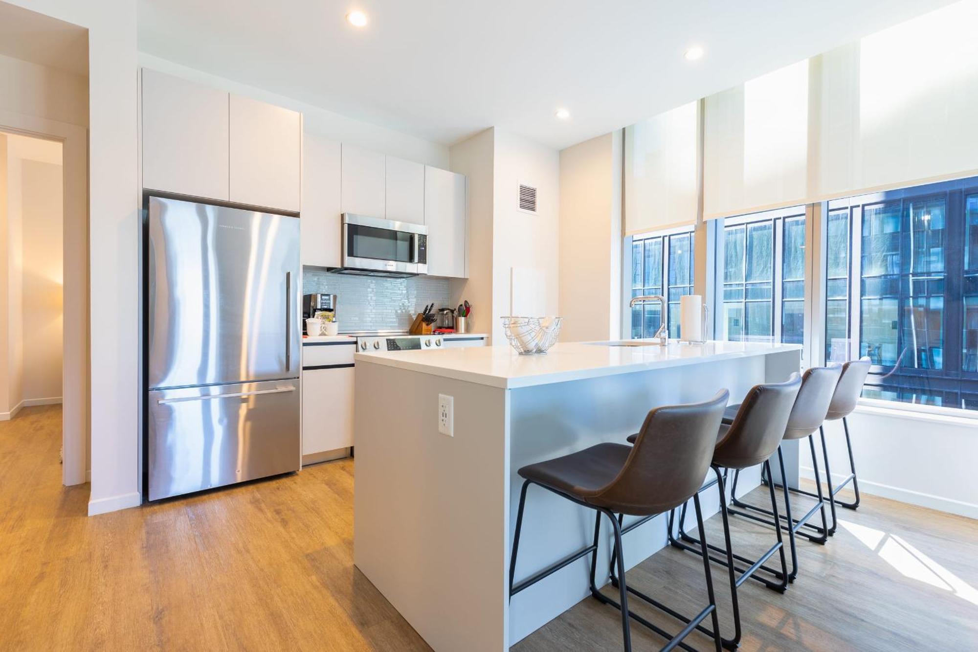 Luxury In Heart Of Seaport - Via-1515 Apartment