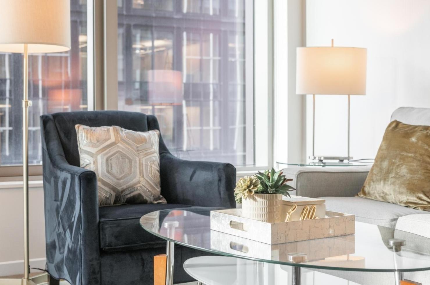 Bright Downtown Seaport - Alx-803