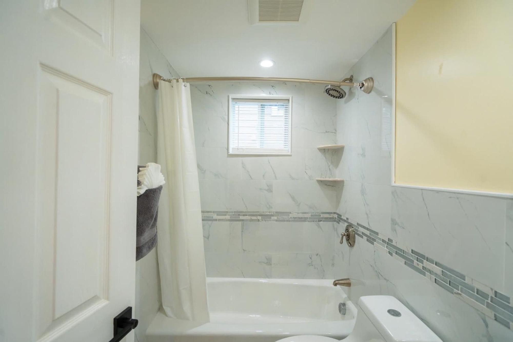 30-3 3br - Cozy Near Fenway Park Apartment *