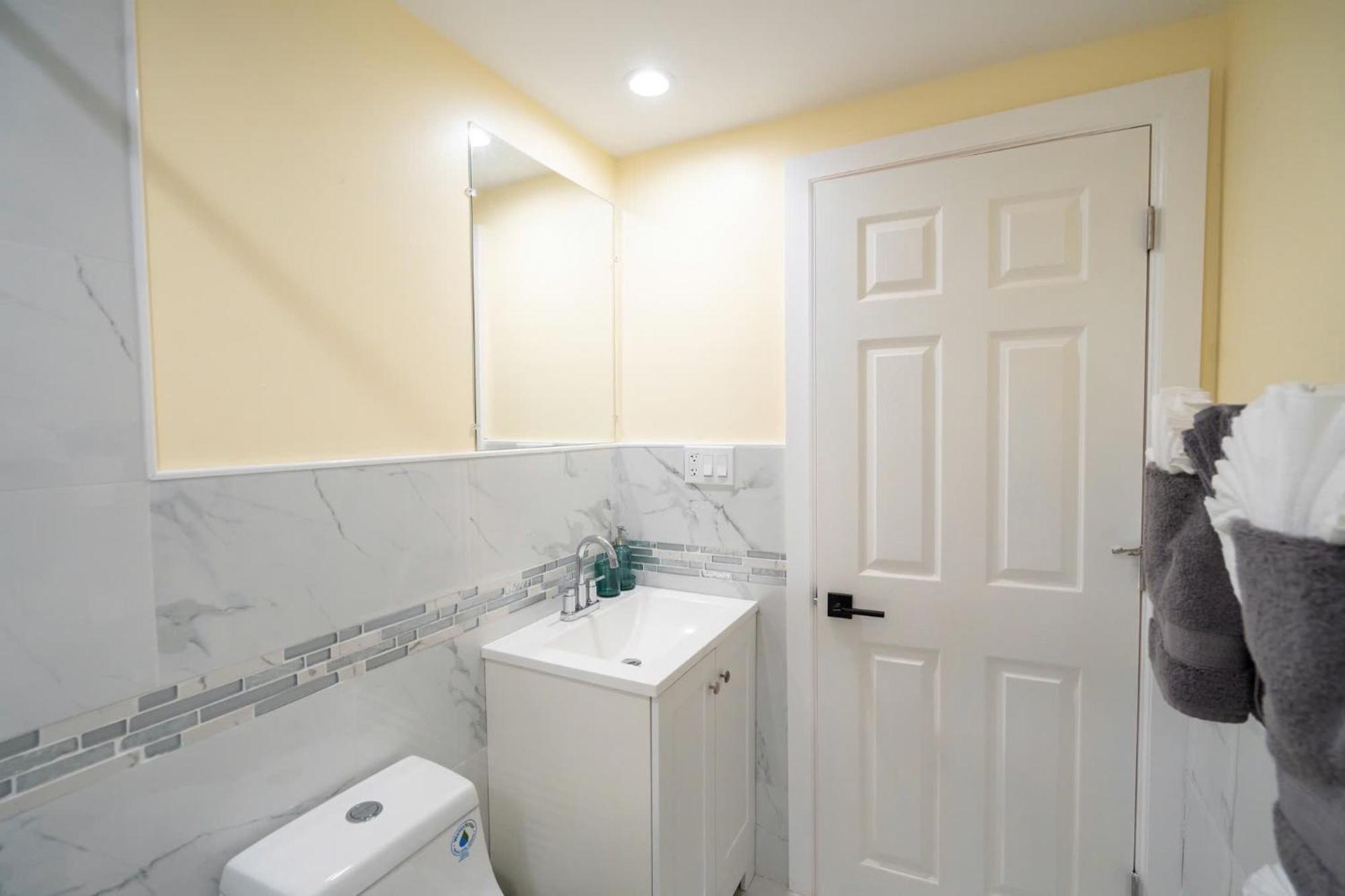 Apartment 30-3 3br - Cozy Near Fenway Park *