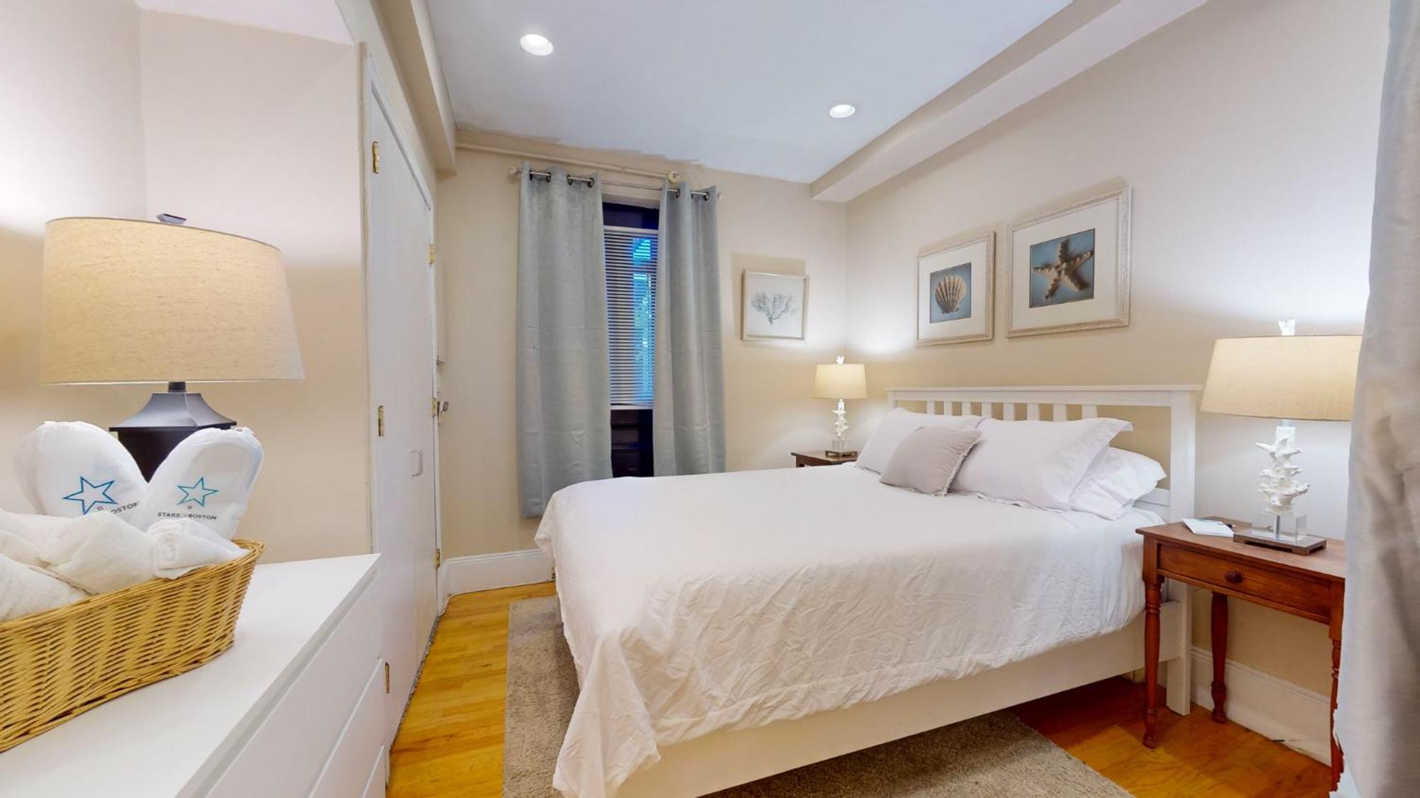 Newly Renovated 2-bed, Back Bay Near Mgh, Bu, Mit