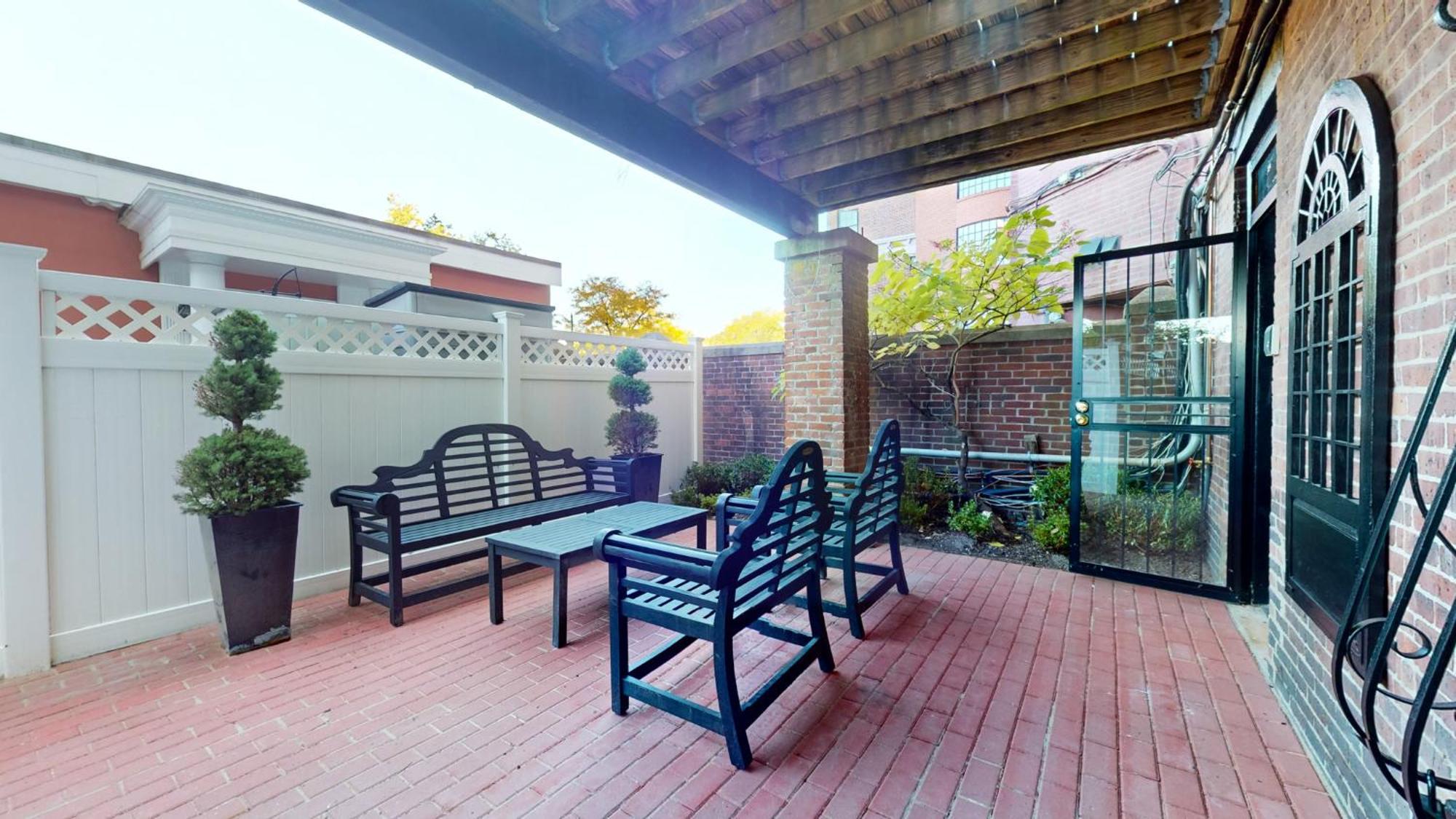 Newly Renovated 2-bed, Back Bay Near Mgh, Bu, Mit