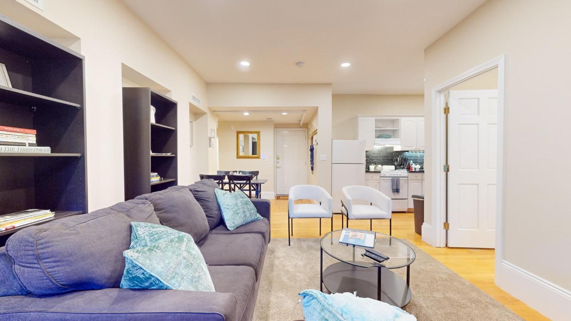 Newly Renovated 2-bed, Back Bay Near Mgh, Bu, Mit Apartment