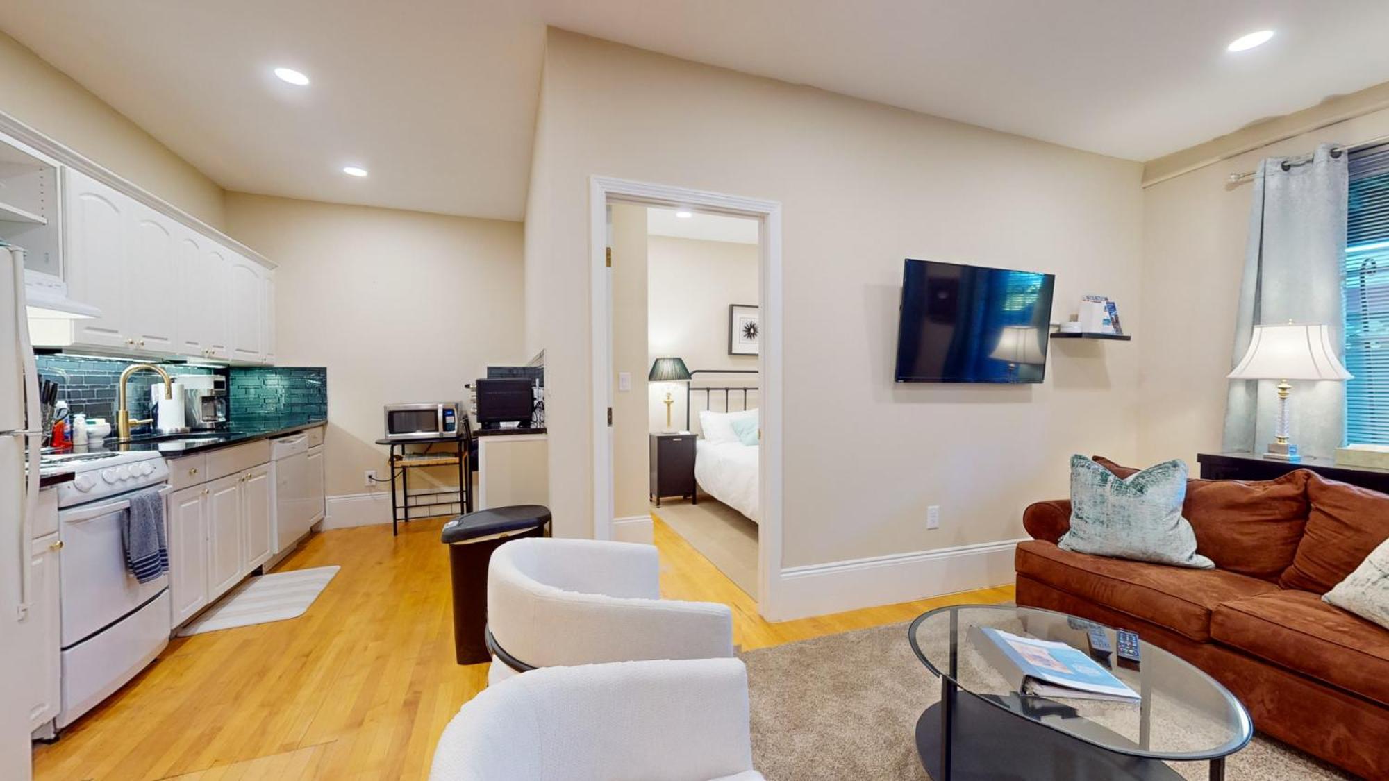 Newly Renovated 2-bed, Back Bay Near Mgh, Bu, Mit * Boston