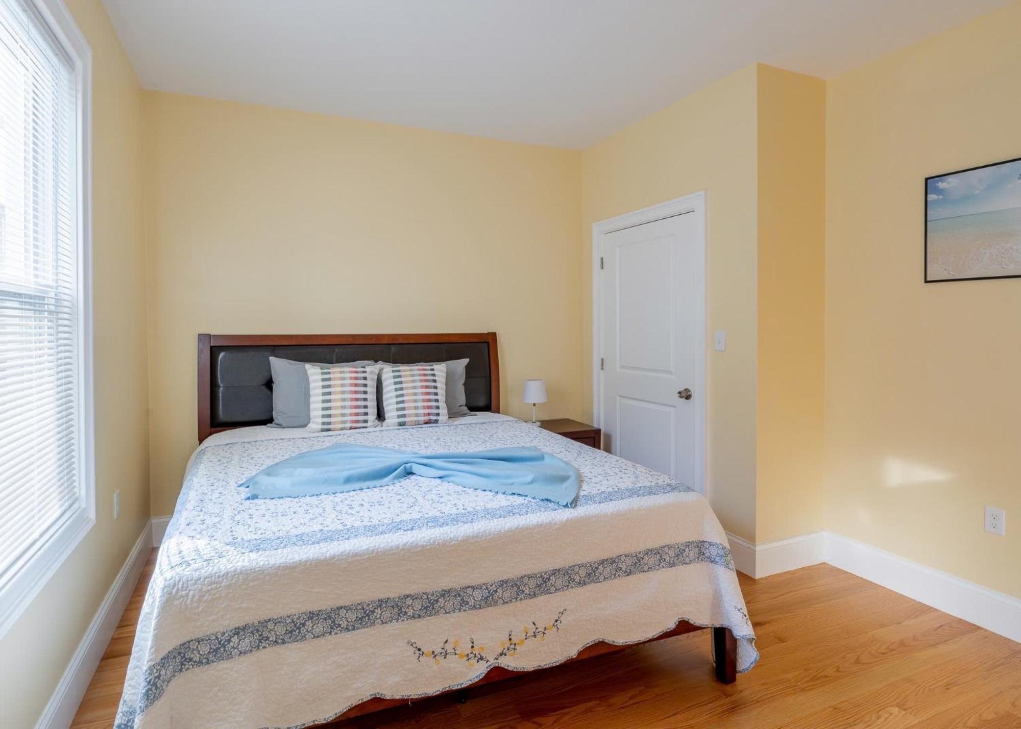 Apartment 233-1 4Br Boston - Cozy Apt Near Mbta Station Boston