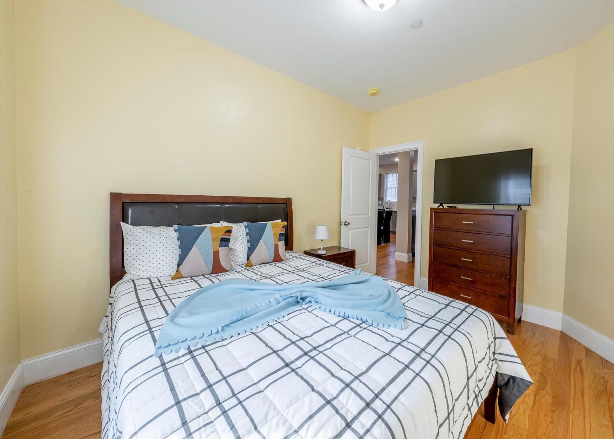 233-1 4Br Boston - Cozy Apt Near Mbta Station