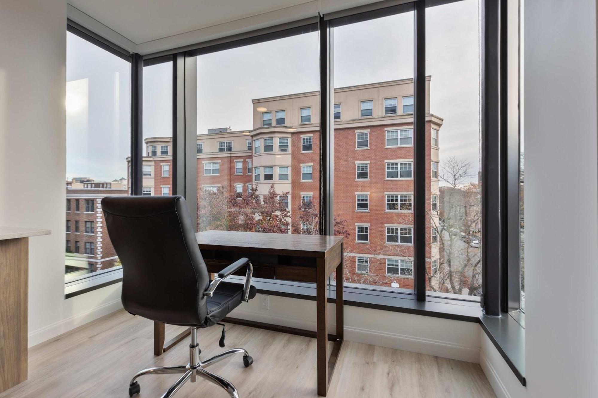 Spacious With Kitchen - Idl-450 Apartment *