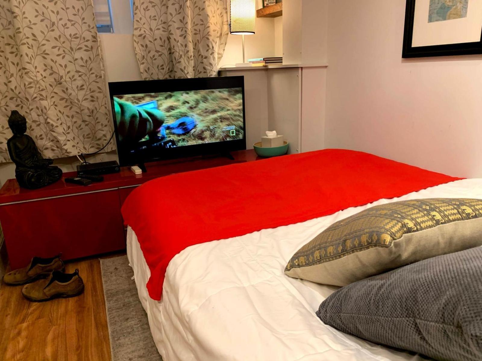 Amazing Location Parking Apartment *