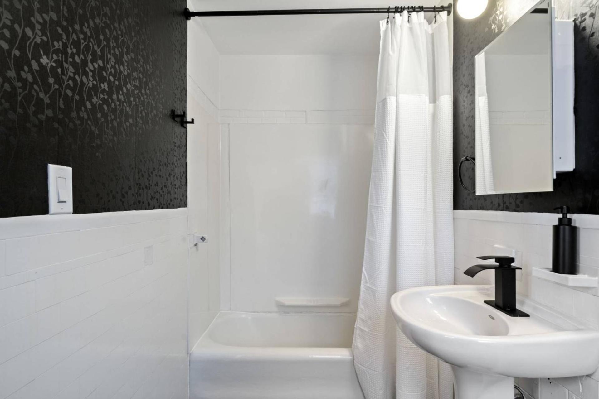 102 Revere Street, Unit 4 Beacon Hill *