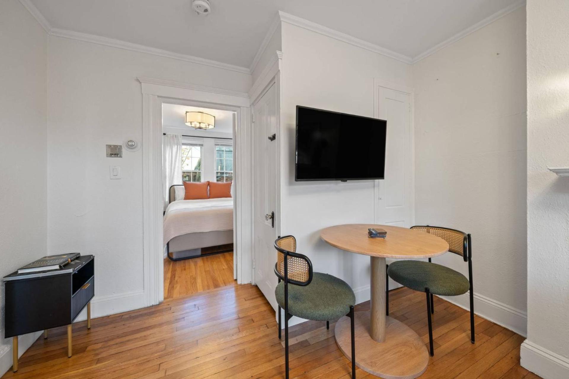 102 Revere Street, Unit 4 Beacon Hill *