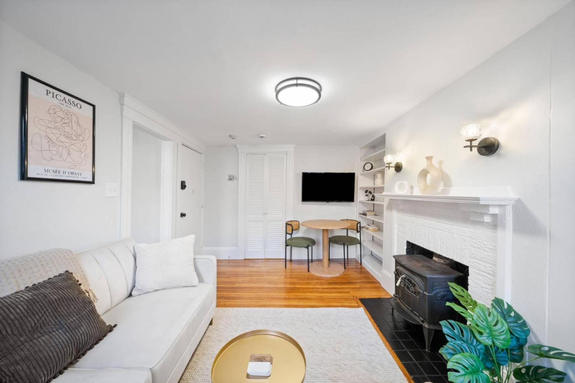 Holiday home 102 Revere Street, Unit 3 Beacon Hill Boston