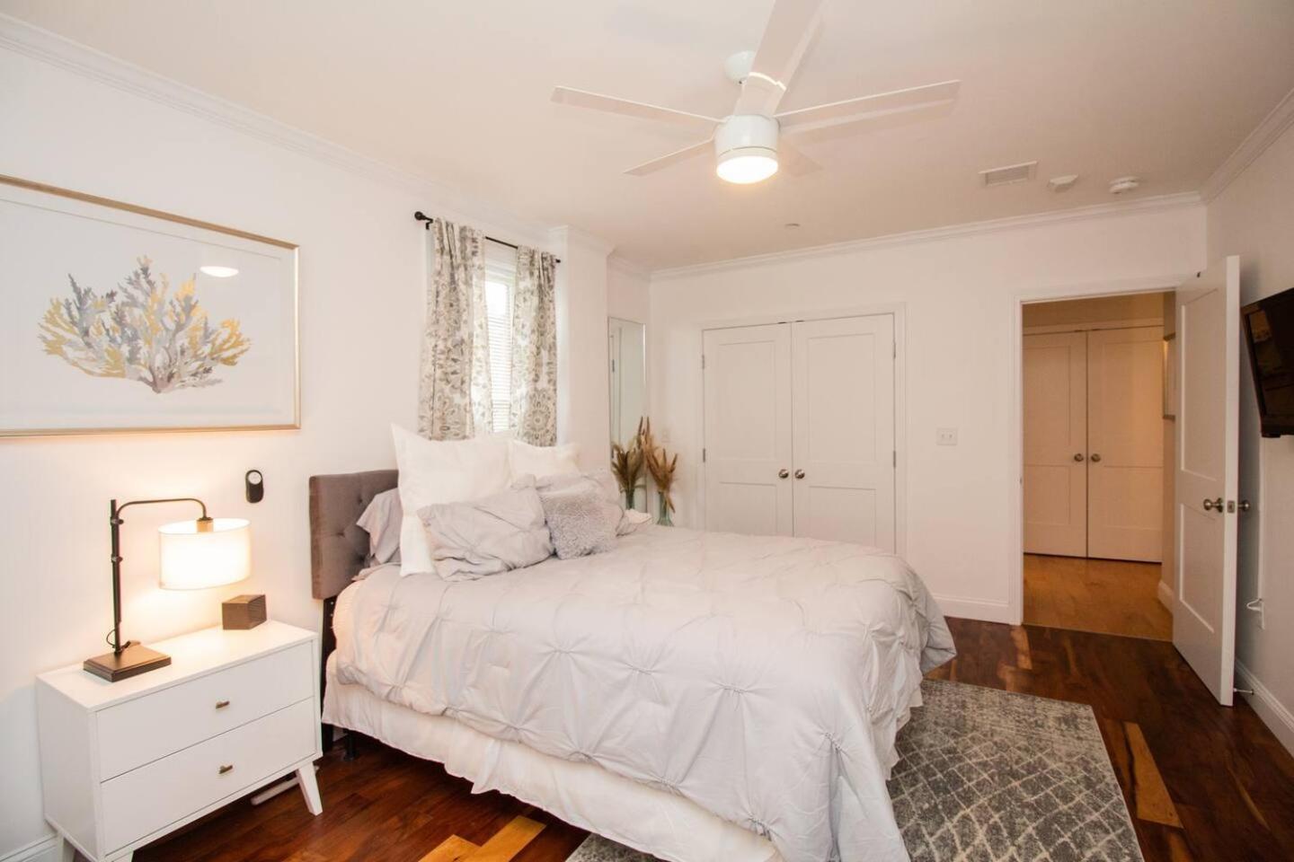 2b 2ba W In-unit Laundry, Air