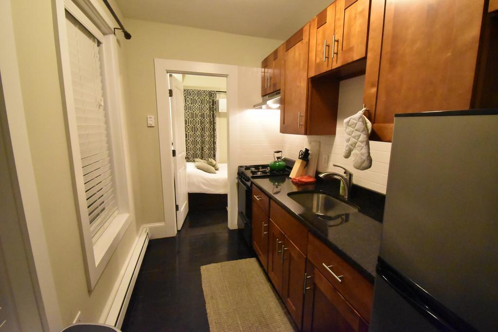 Beautiful 3br 3ba Duplex Parking Location * Boston