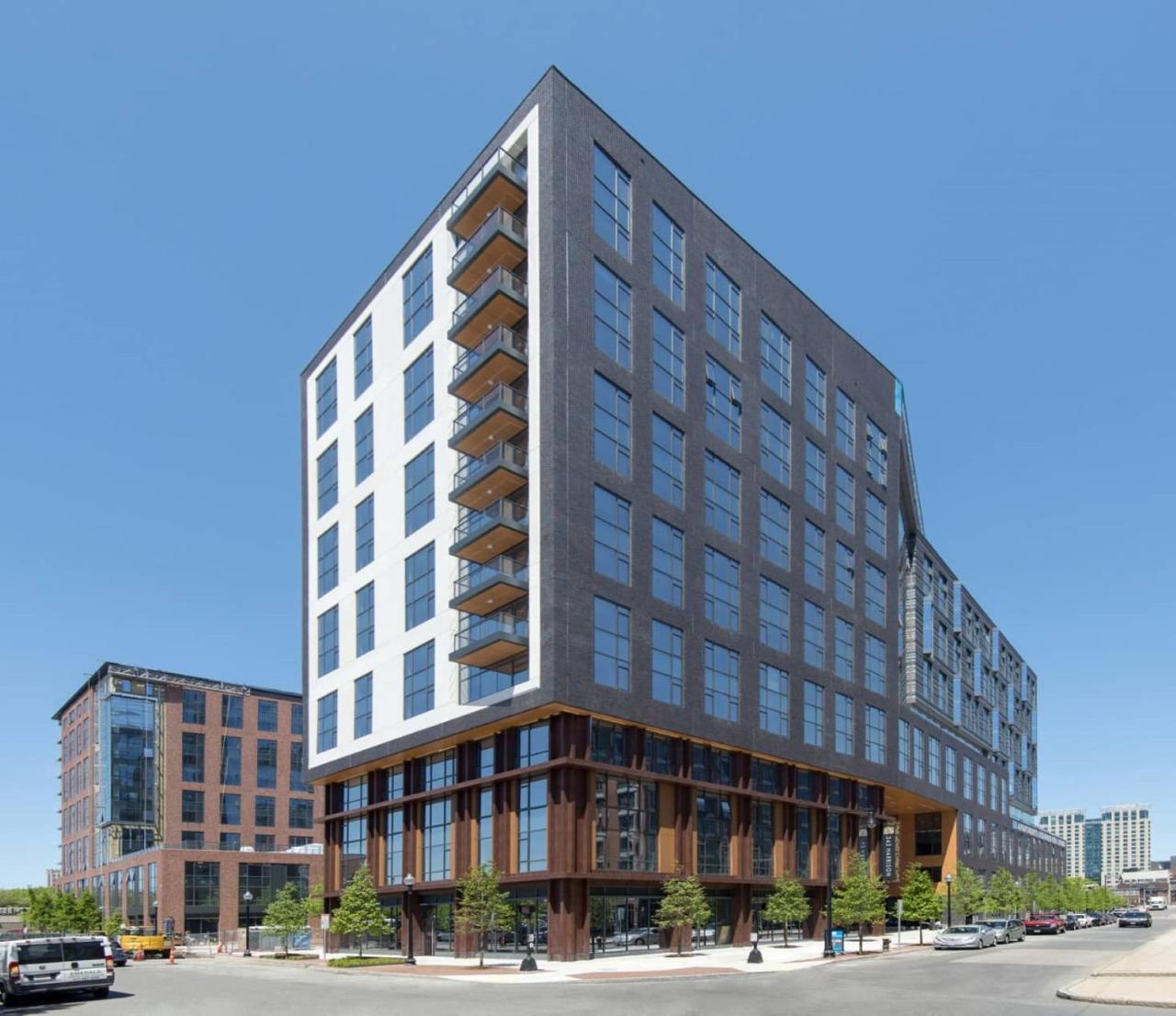 Global Luxury In South End