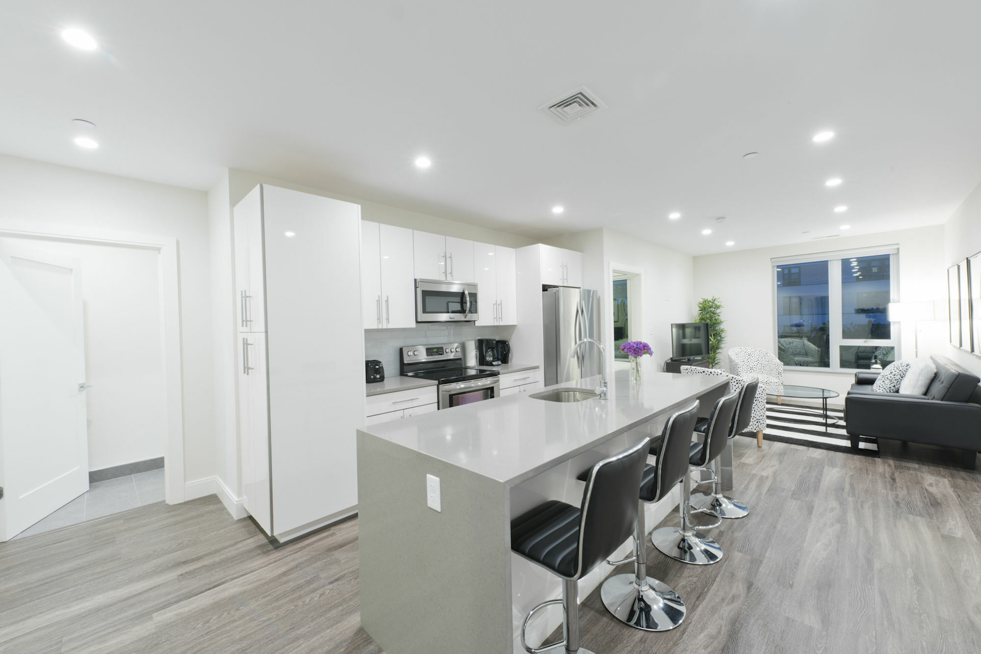 Chic 3br In Lower Roxbury By Sonder *