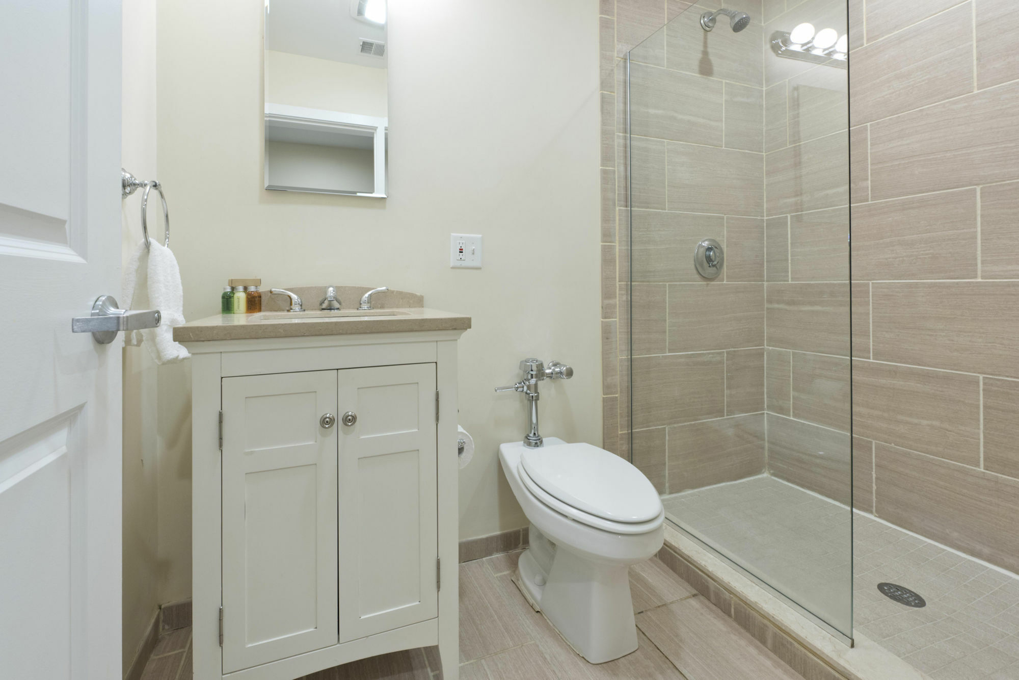 Apartment Classic In Downtown Crossing By Sonder Boston