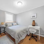 Easy Commute South Boston 4Br 1Bh Apt