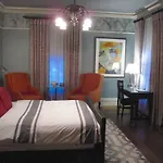Taylor House Bed And Breakfast