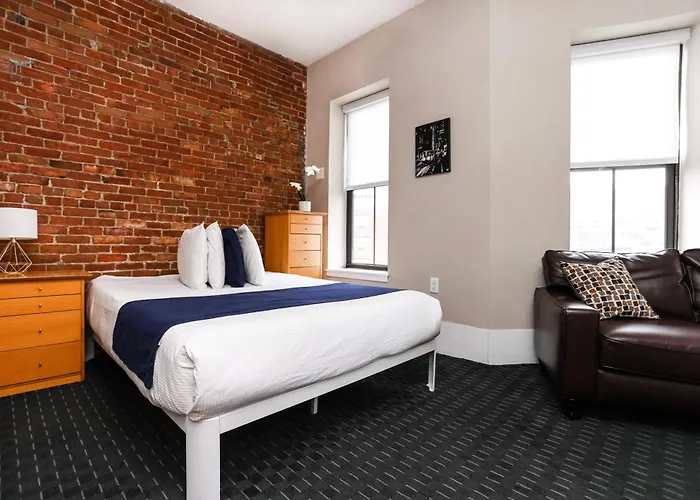 Cozy Downtown Studio, #41
