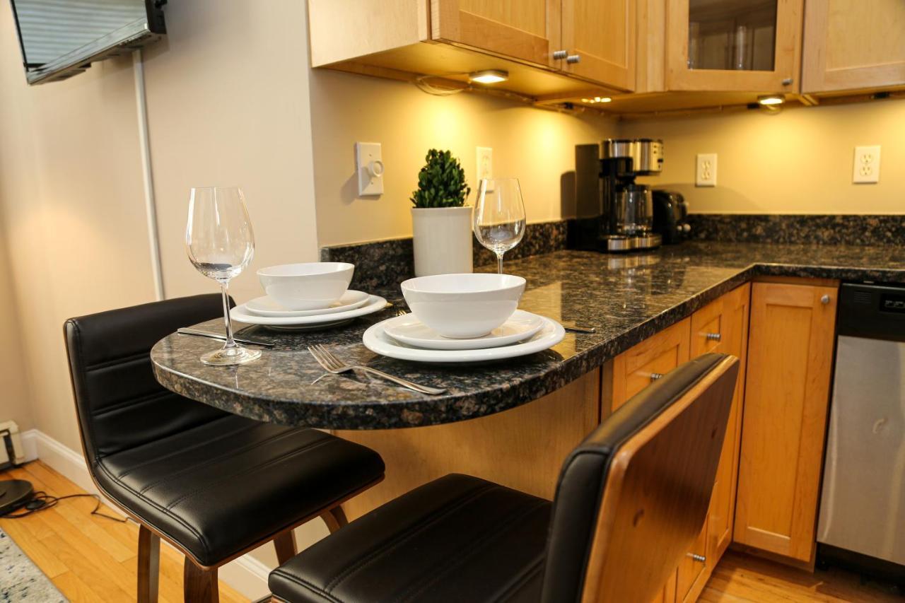 Stylish 2 Bedroom In South End *