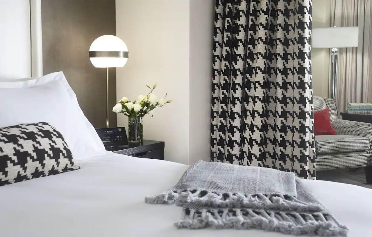 Hotel Commonwealth