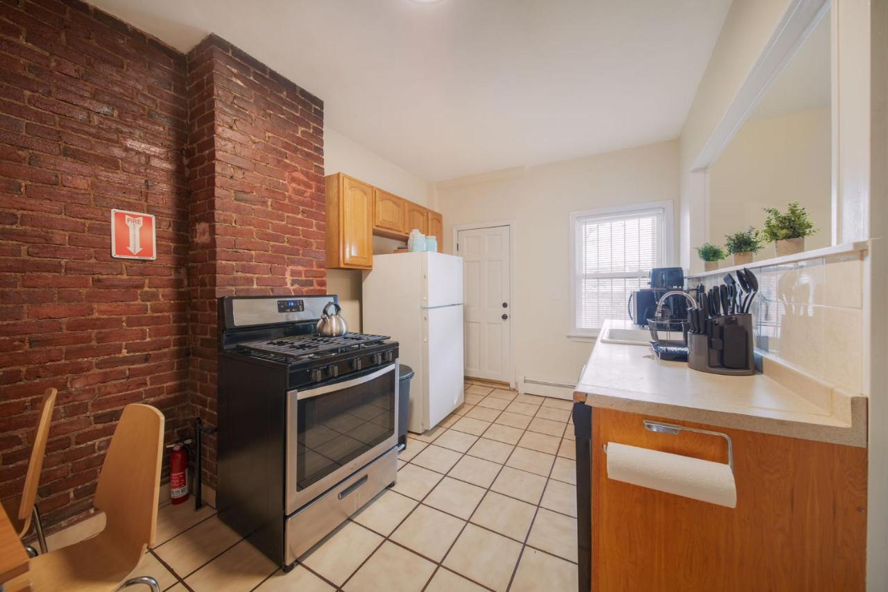 2br In The Heart Of Near Med Apartment *
