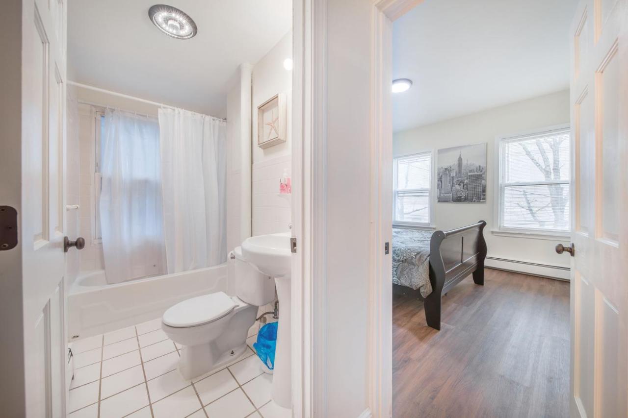 2br In The Heart Of Near Med Apartment
