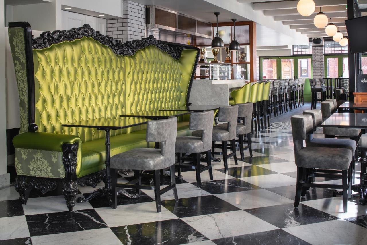 Hotel Staypineapple, A Delightful Hotel, South End Boston
