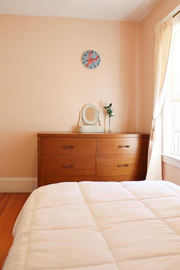 Holiday home The Naughton Guest House-close To Boston