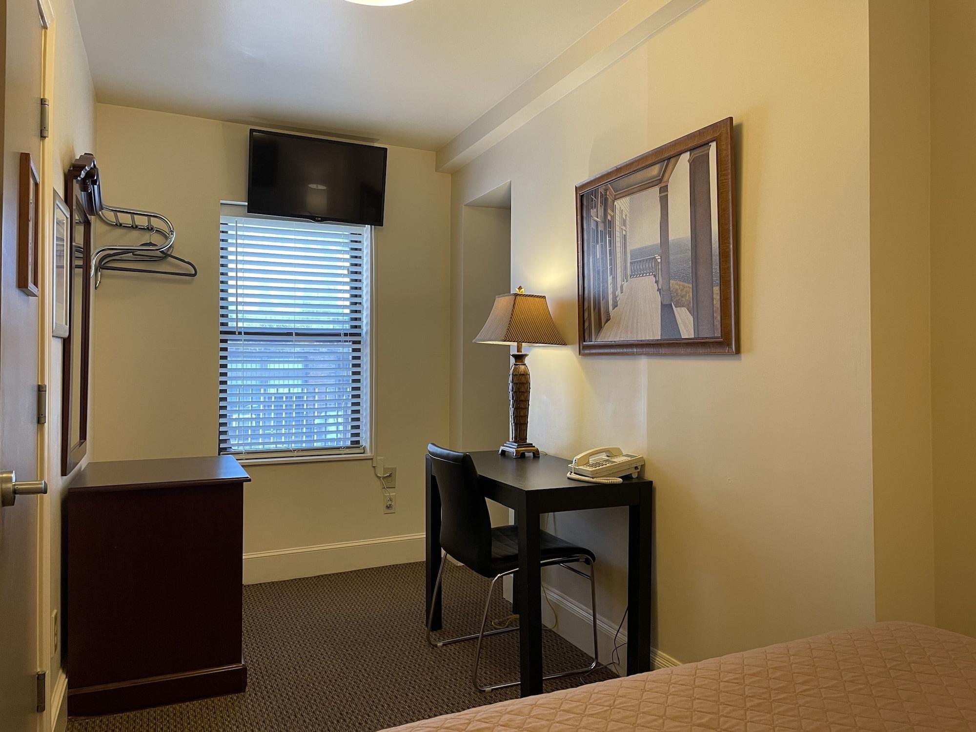 Oasis Guest house 2*