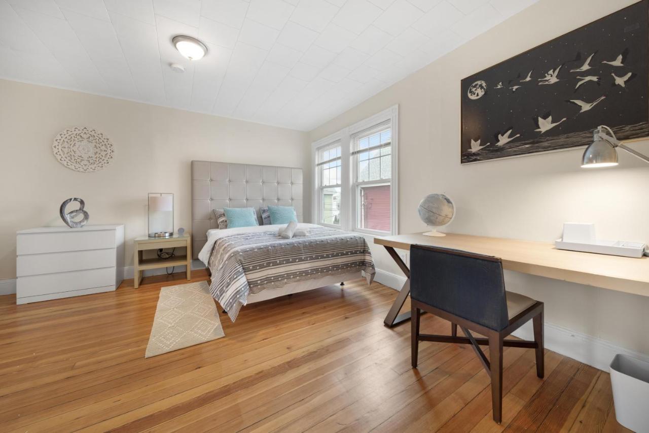 5br 2bh Bright & Spacious In Brighton Apartment *