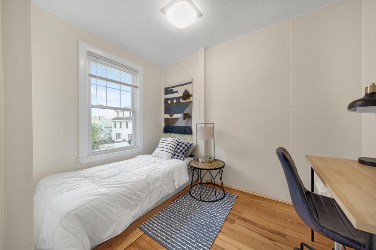 5br 2bh Bright & Spacious In Brighton Boston