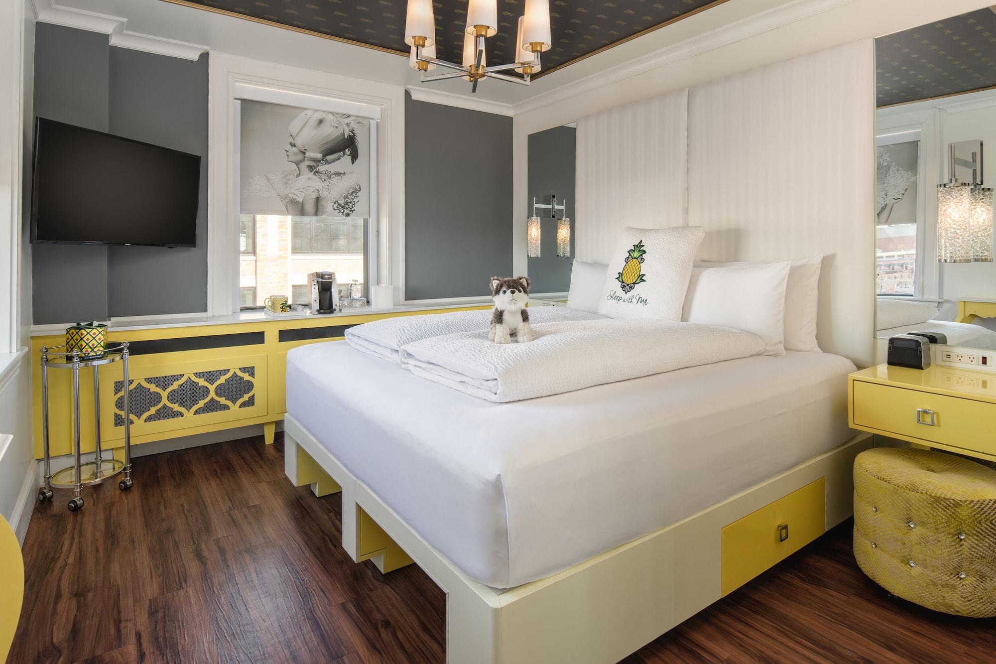 Hotel Staypineapple, A Delightful Hotel, South End 4*