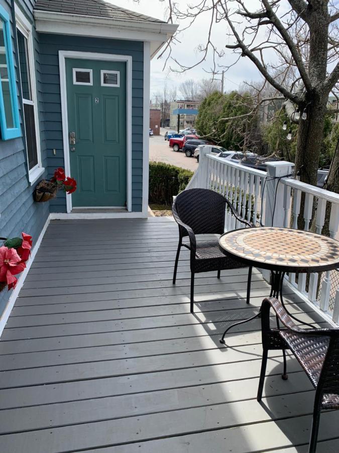 Private Room In Victorian House, B Boston