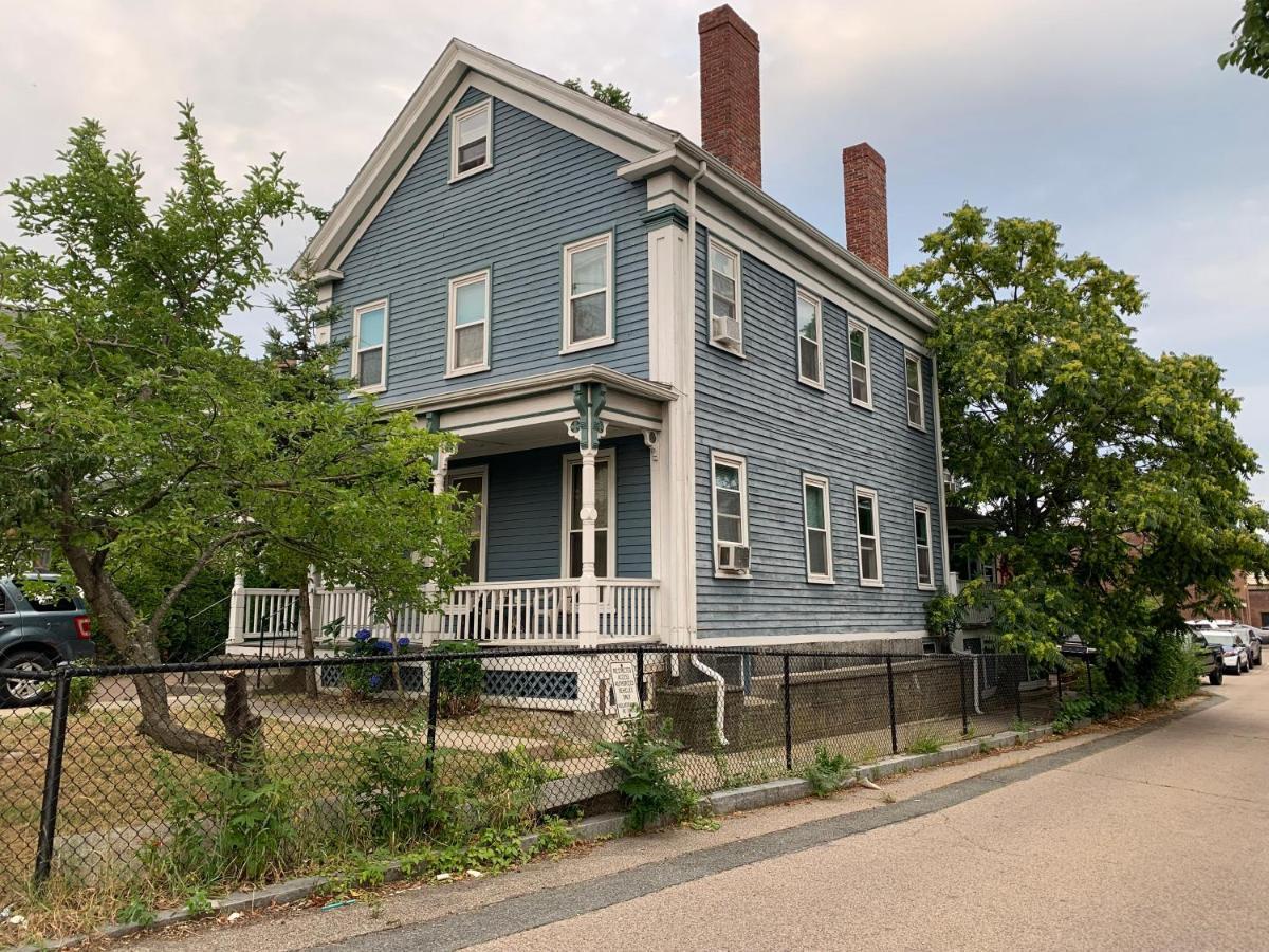 Private Room In Victorian House, B * Boston
