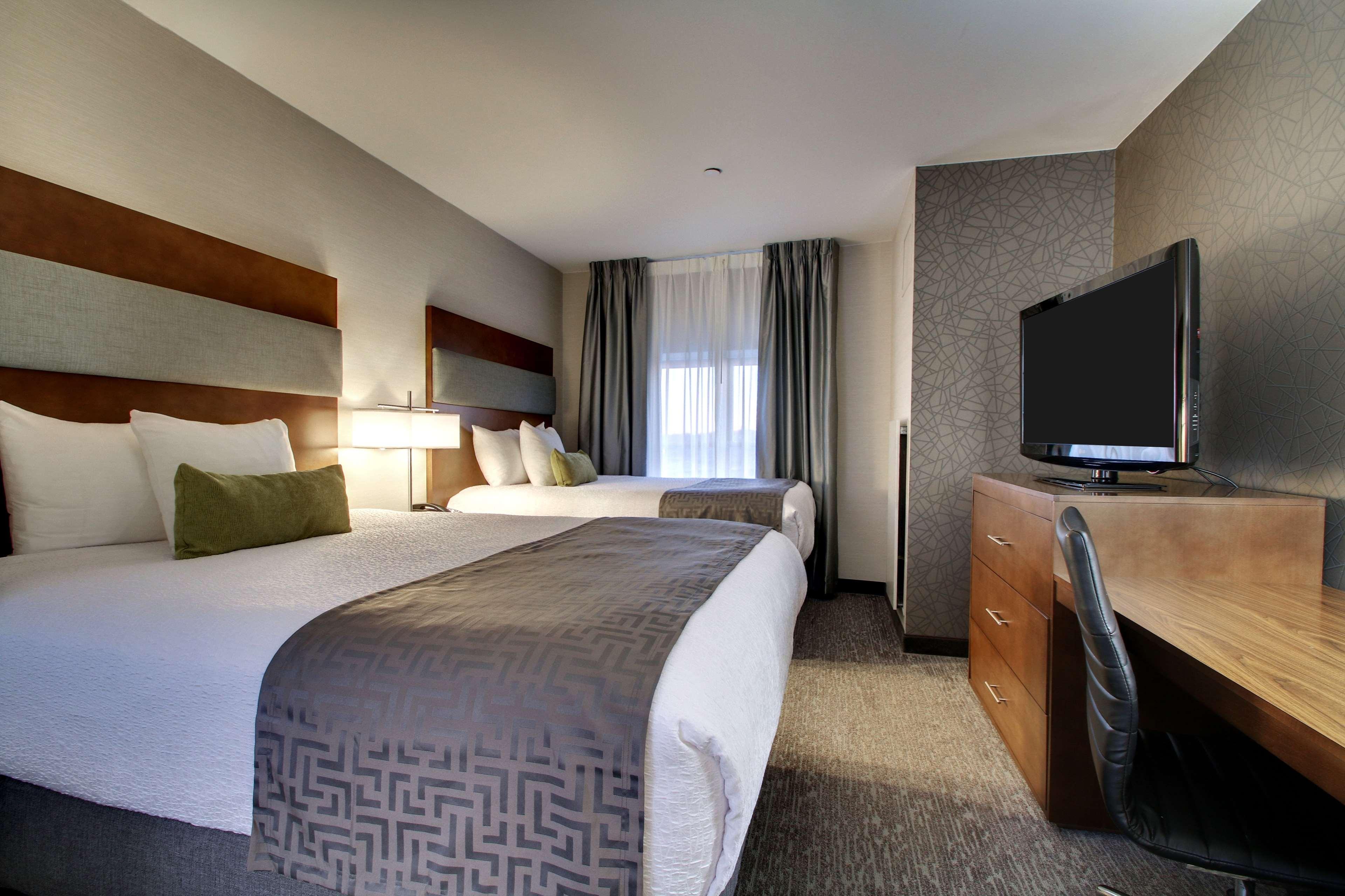 Best Western Plus Hotel 2*
