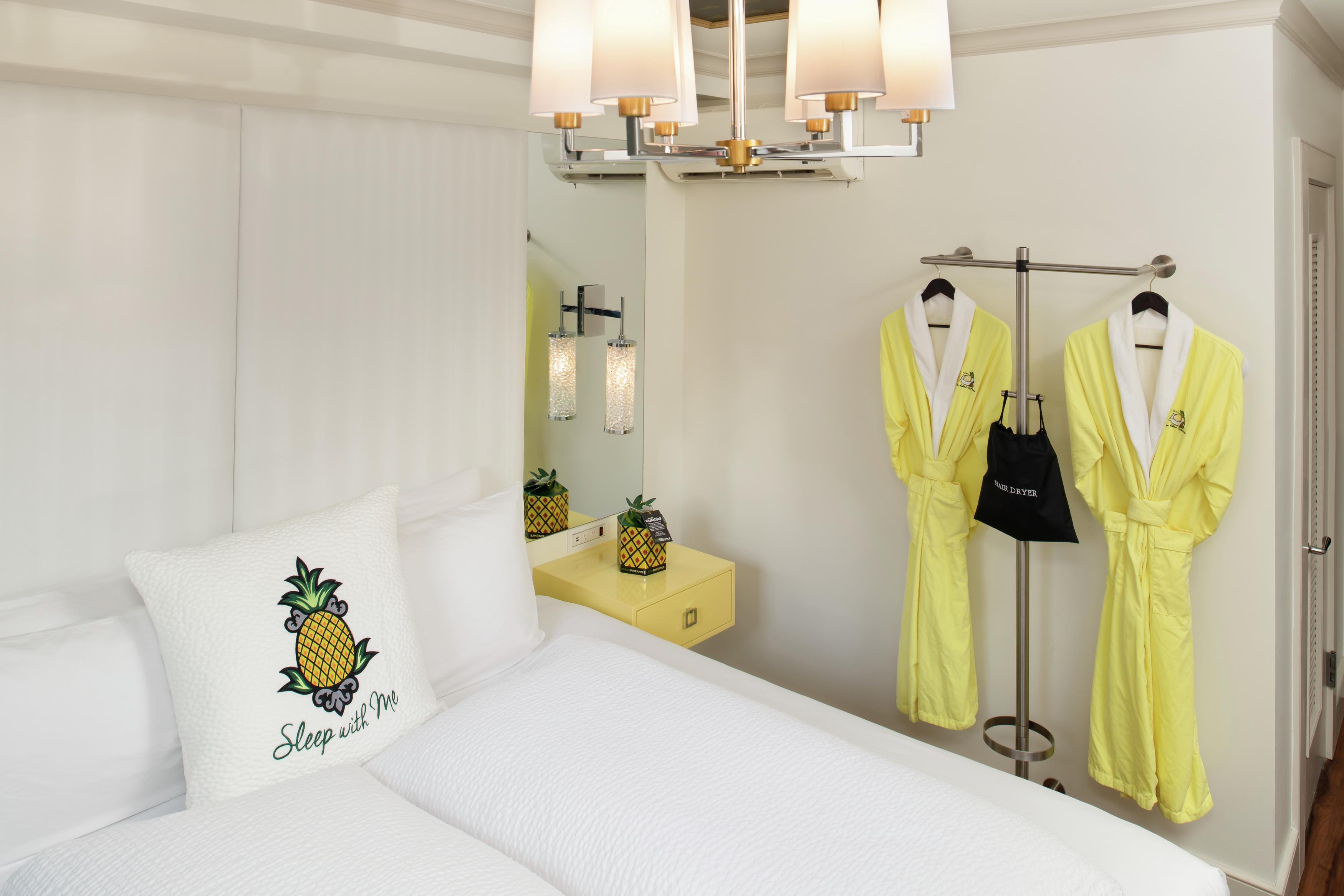 Hotel Staypineapple, A Delightful Hotel, South End