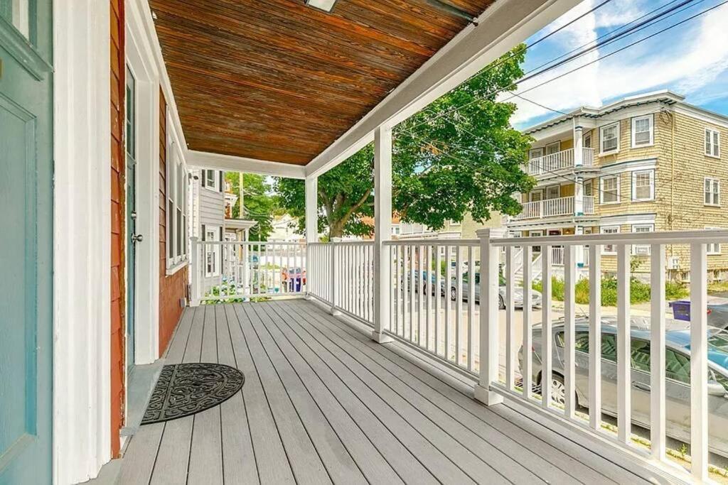 Renovated 4br3ba Escape - Near Public Transportation Apartment Boston