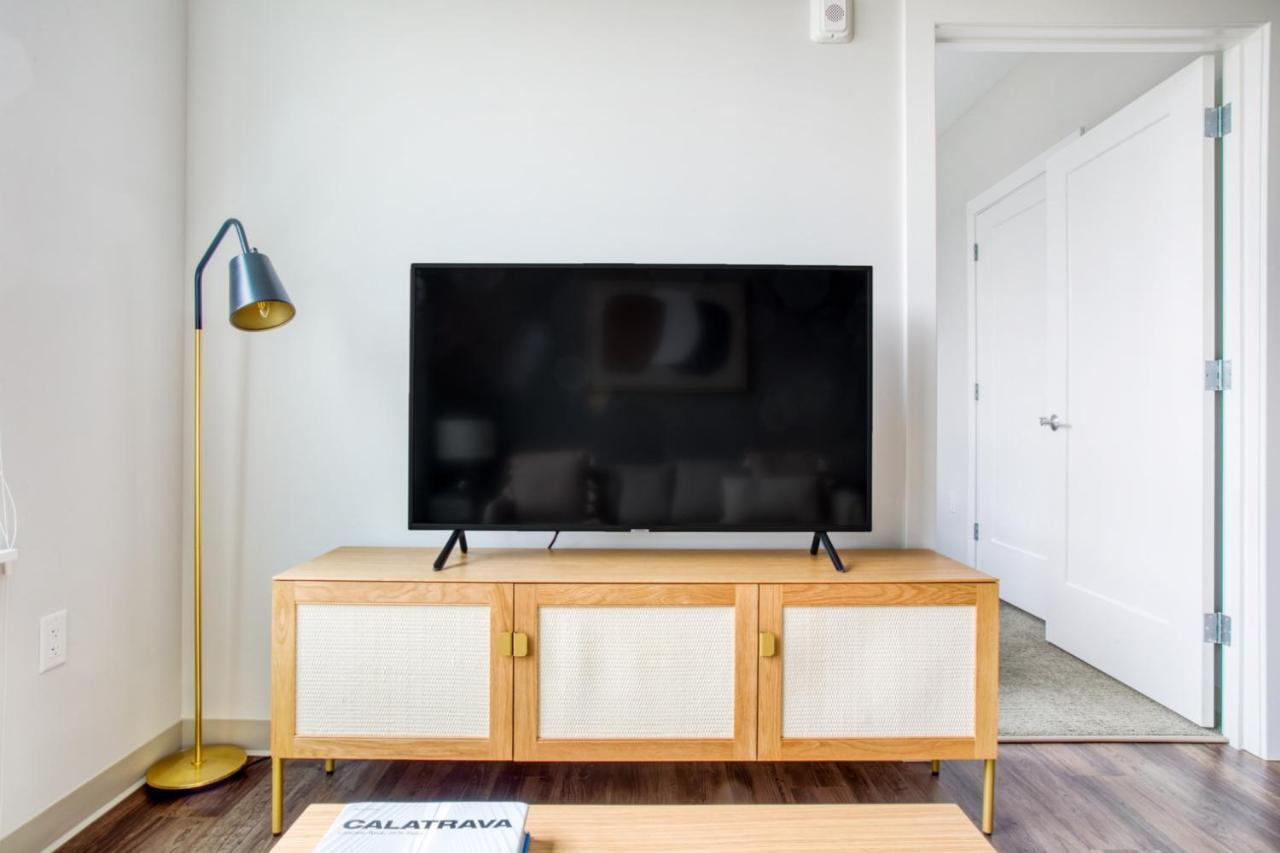 Brighton 1br W Wd Gym Nr T Shops Dining Bos-431 Apartment Boston
