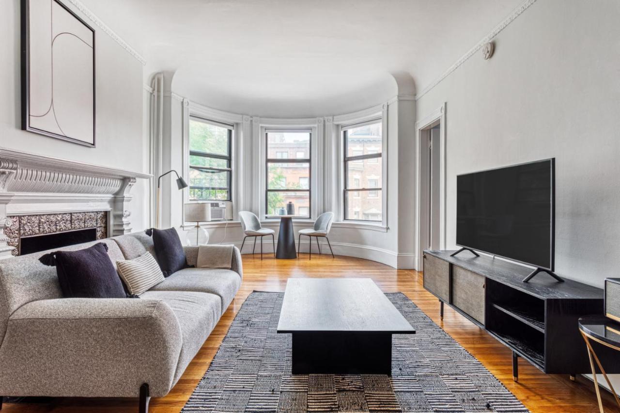 Back Bay 1br Steps From Newbury St Esplanade Bos-393 Apartment Boston