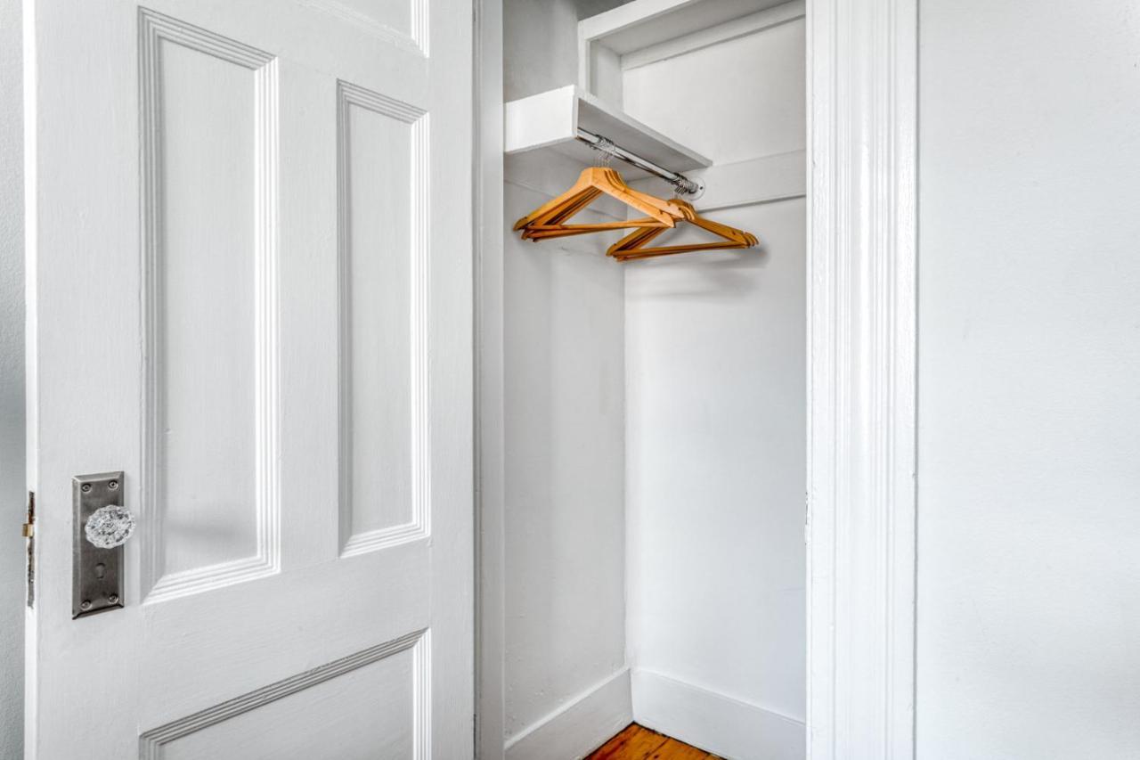 Back Bay 1br Steps From Newbury St Esplanade Bos-393 Apartment *