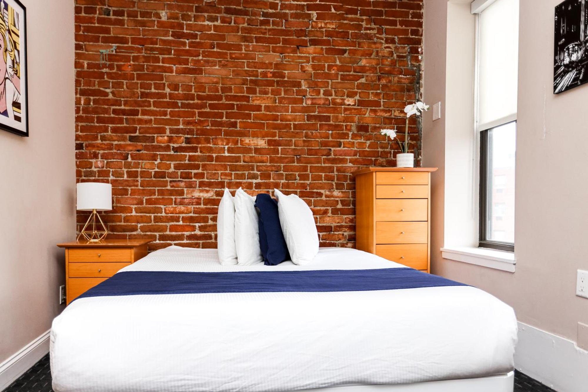 Cozy Downtown Studio, #41 Apartment *